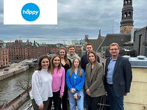 The marketing students at the agency häppy